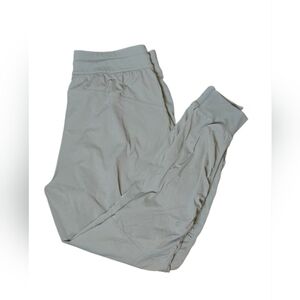 Lululemon Beyond The Studeo Jogger  28” Minimalist Size 12 Travel Errands